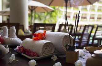 massage therapy at wellness centre